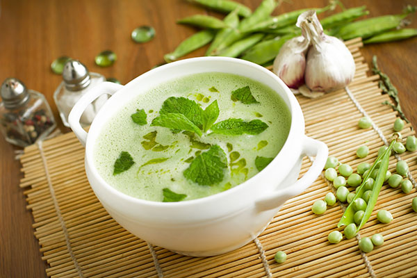 عکس تبلیغاتی غذا سوپ و سیر