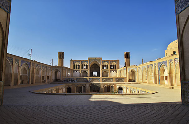 عکس مسجد آقا بزرگ کاشان