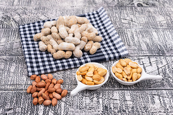 عکس بادام زمینی