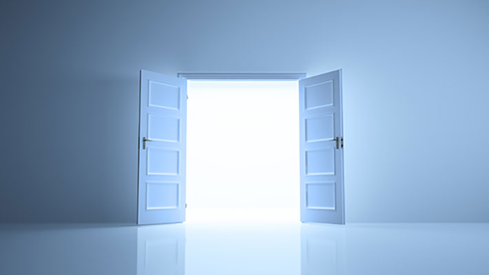عکس دری به سوی نور