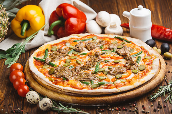 عکس تبلیغاتی غذا پیتزا گوشت