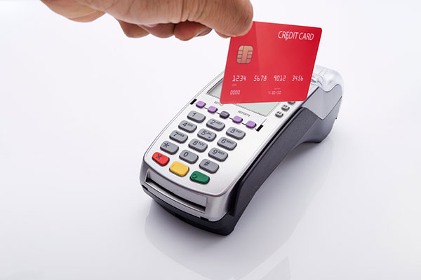 عکس پرداخت با کارت اعتباری