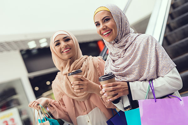 عکس تبلیغاتی حجاب و خرید کردن