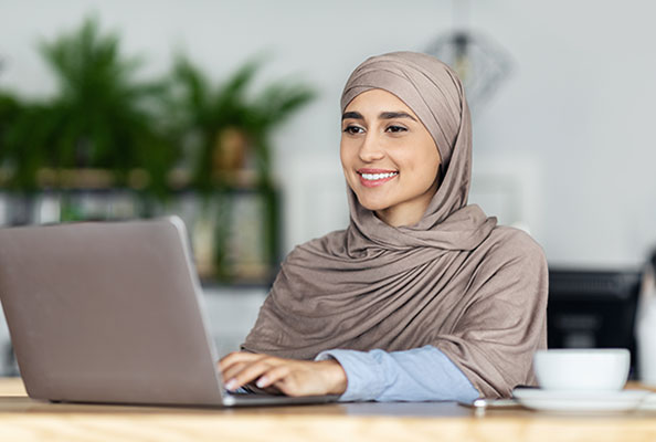 عکس آموزش با لپ تاپ
