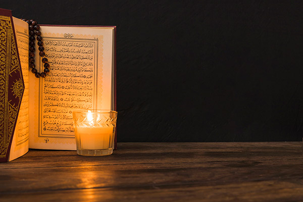 عکس قرآن و شمع