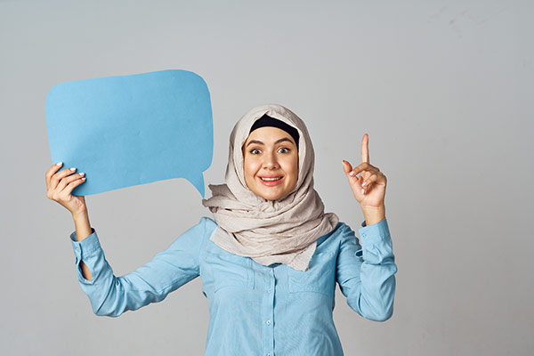 عکس تبلیغاتی خانم با حجاب