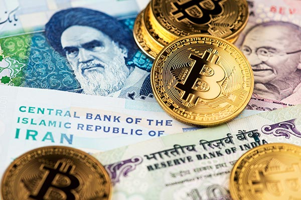 عکس اسکناس ایران و بیت کوین