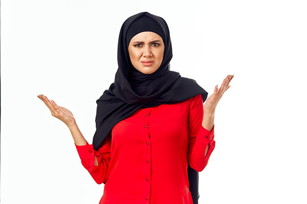 عکس تبلیغاتی خانم با حجاب
