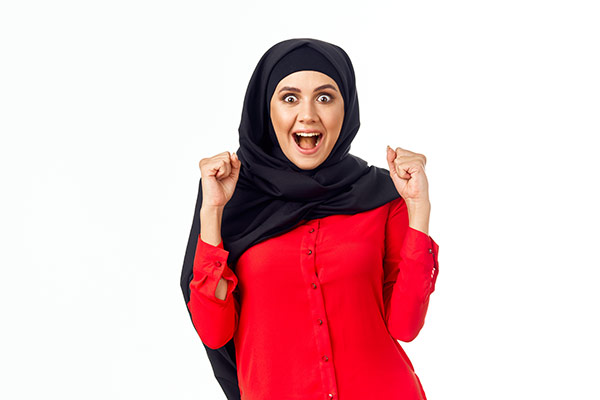 عکس تبلیغاتی خانم با حجاب