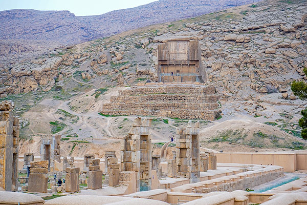 عکس آرامگاه اردشیر سوم در تخت جمشید