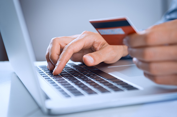 عکس کارت بانکی و خرید آنلاین