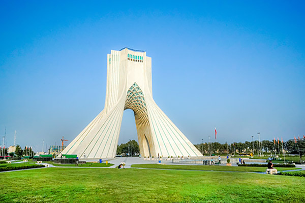 عکس برج آزادی تهران