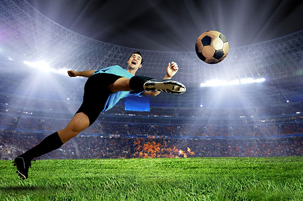 تصویر ورزشی شوت کردن توپ