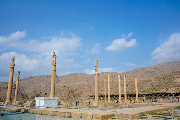 عکس کاخ صد ستون تخت جمشید