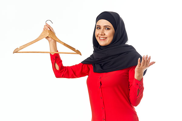 عکس تبلیغاتی خانم با حجاب