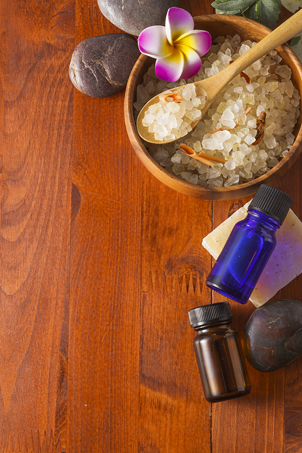 عکس روغن آرایشی