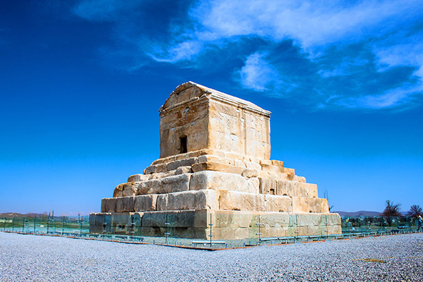 عکس آرامگاه کورش کبیر در پاسارگاد
