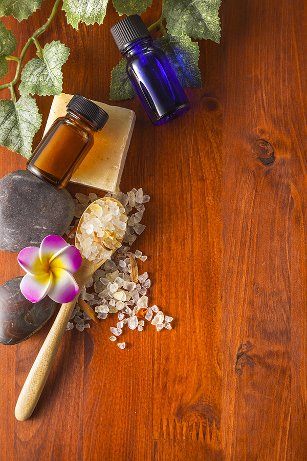 عکس روغن آرایشی