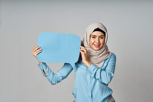 عکس تبلیغاتی خانم با حجاب