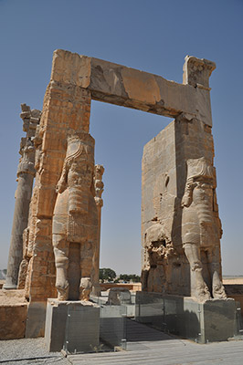 عکس دروازه ملل تخت جمشید