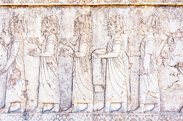 عکس سنگ نگاره مهمانان در تخت جمشید