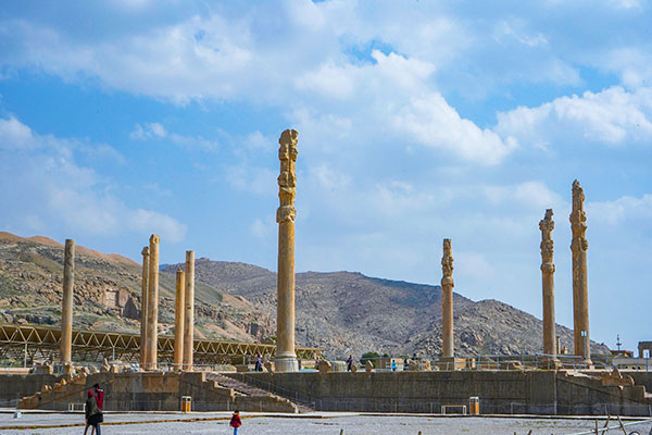 عکس کاخ صد ستون تخت جمشید