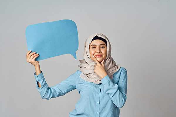 عکس تبلیغاتی خانم با حجاب